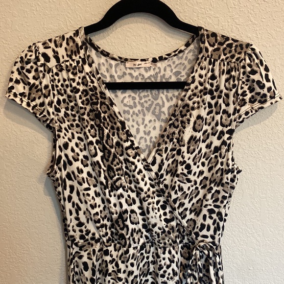Mi Ami Leopard wrap dress - Picture 2 of 7
